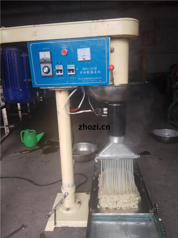 搟面皮機更(geng)加有(you)利於商(shang)家對制(zhi)作成本的控制(zhi)